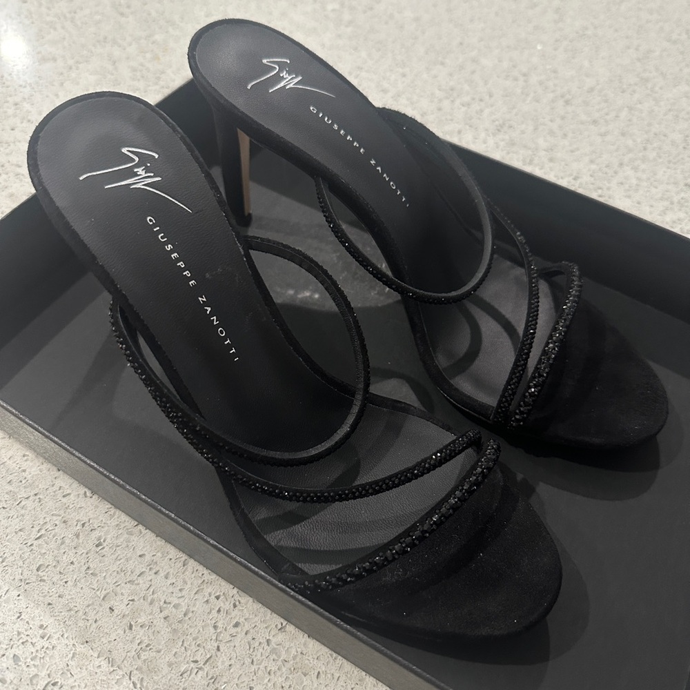 Giuseppe Zanotti Crystal-Embellished Basic 85 Suede Sandal Black Women’s 36